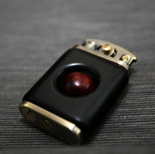 Load image into Gallery viewer, Wood Pattern Lighter
